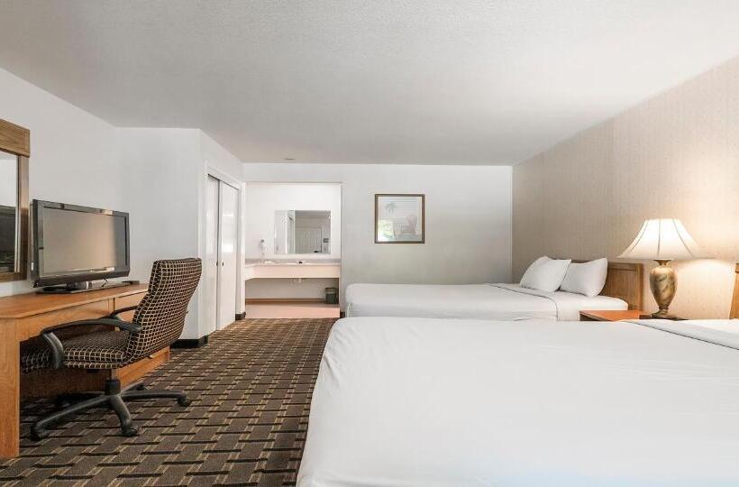 فندق Northern Queen Inn