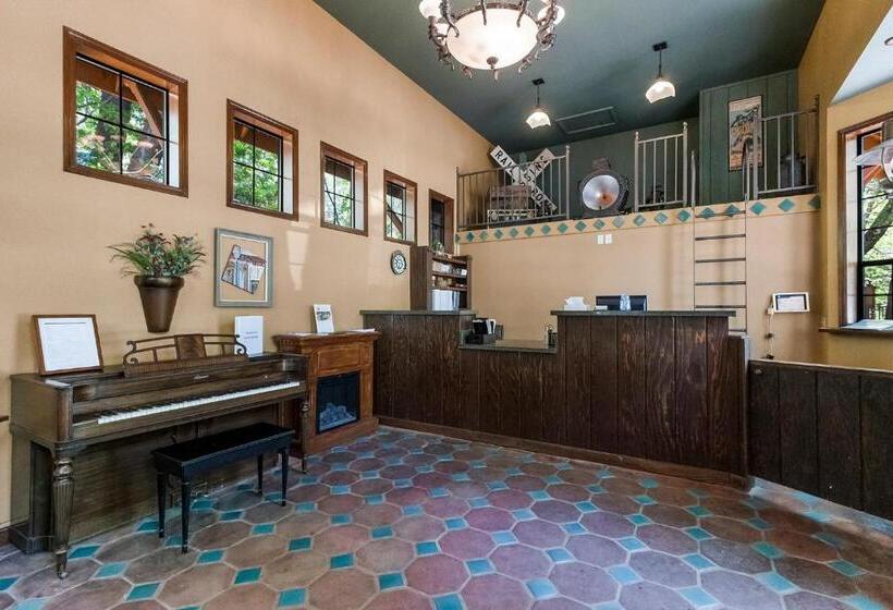 فندق Northern Queen Inn