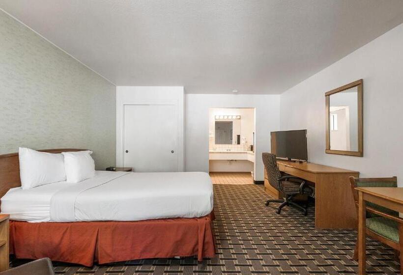 فندق Northern Queen Inn