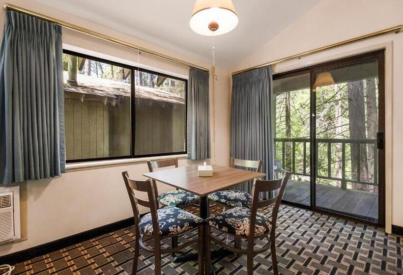 فندق Northern Queen Inn