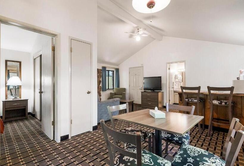 فندق Northern Queen Inn