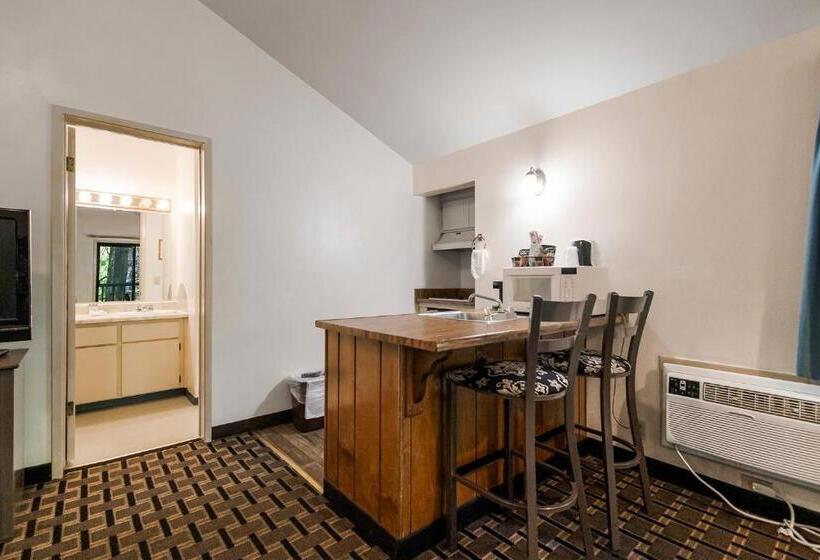 فندق Northern Queen Inn