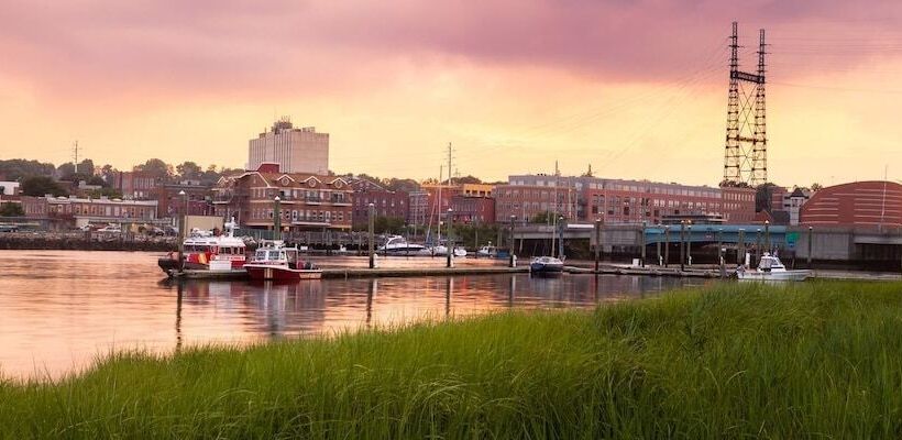 فندق Norwalk Inn & Conference Center