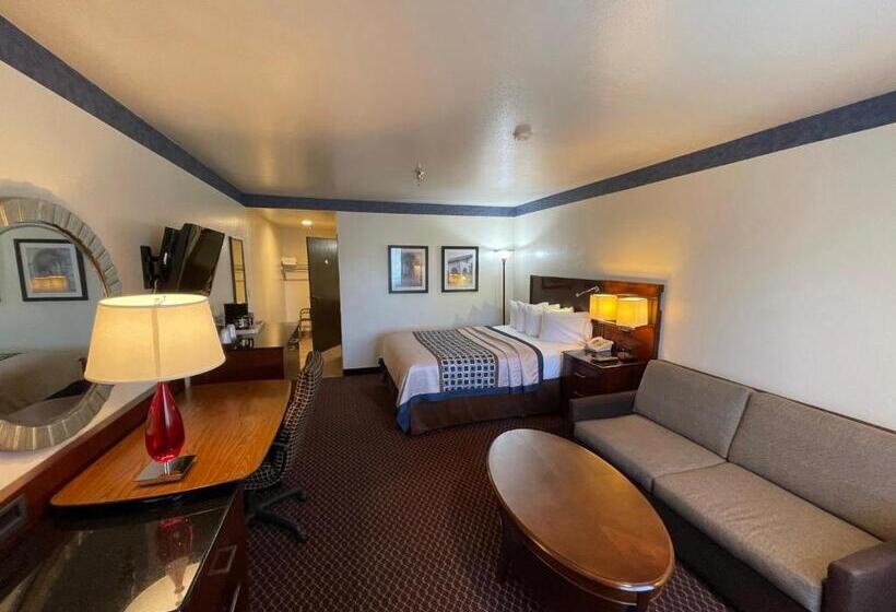 فندق Oakridge Inn