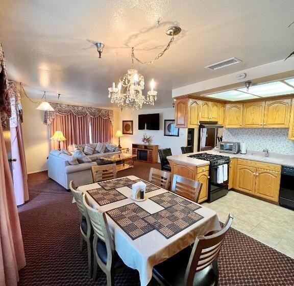 فندق Oakridge Inn