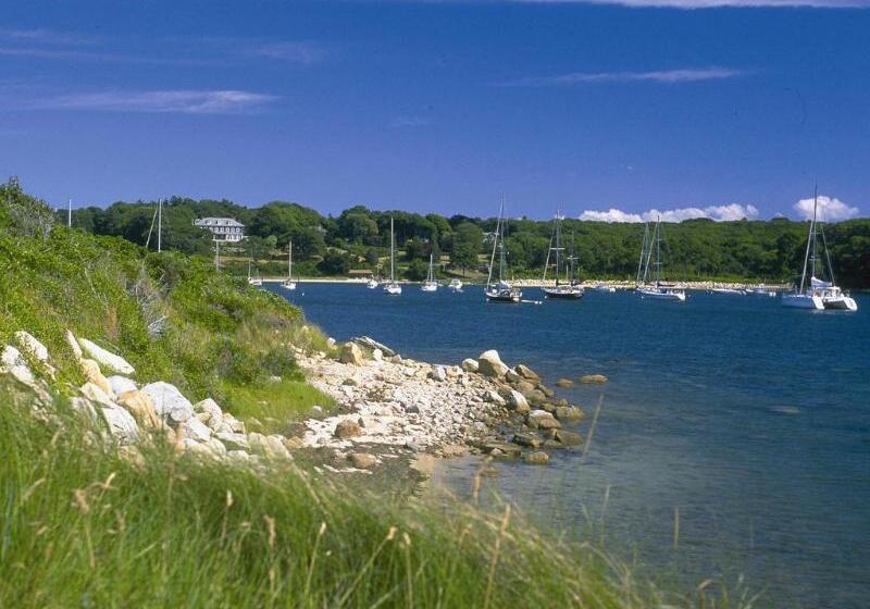 هتل Ocean Club On Smuggler's Beach