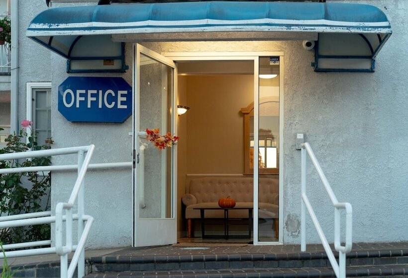 ホテル Ocean Park Inn