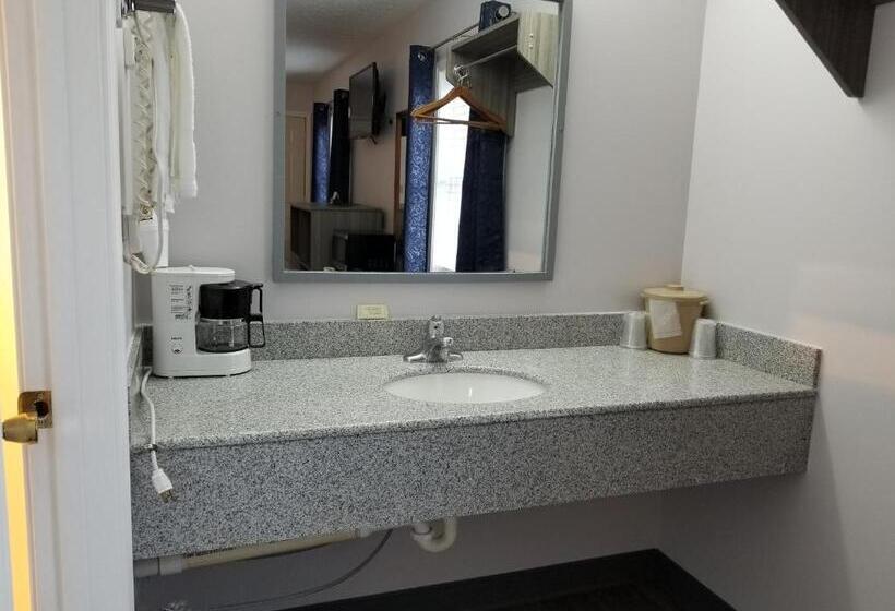 فندق Old Bardstown Inn