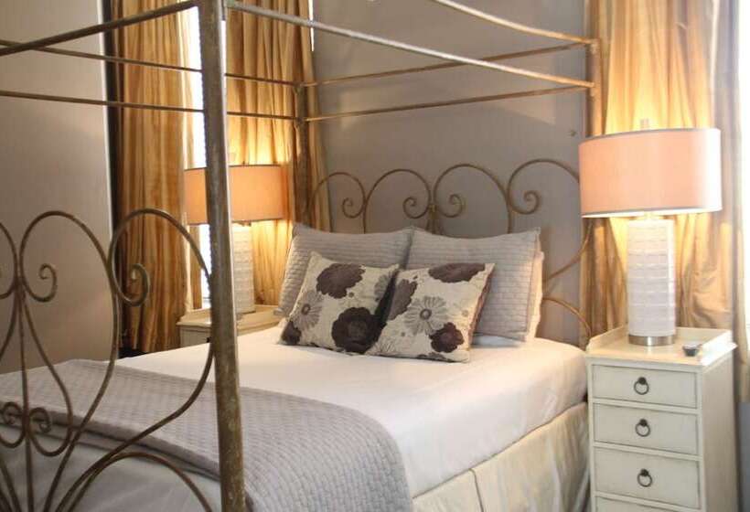 ホテル Old Capitol Inn