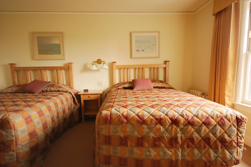 فندق Old Faithful Lodge & Cabins   Inside The Park