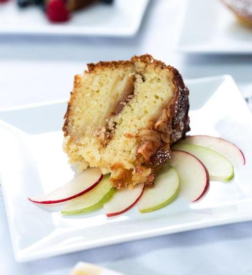 فندق Old Harbor Inn