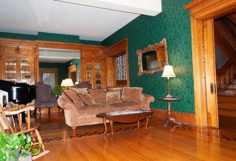 호텔 The Old Library Inn Bed & Breakfast