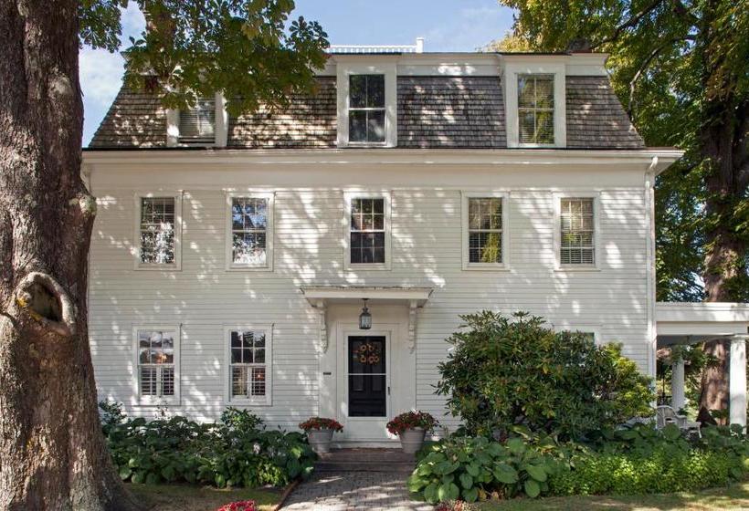 ホテル Old Manse Inn