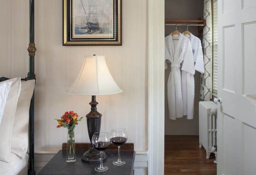 ホテル Old Manse Inn