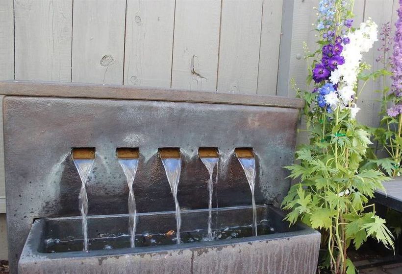 호텔 Old Thyme Inn