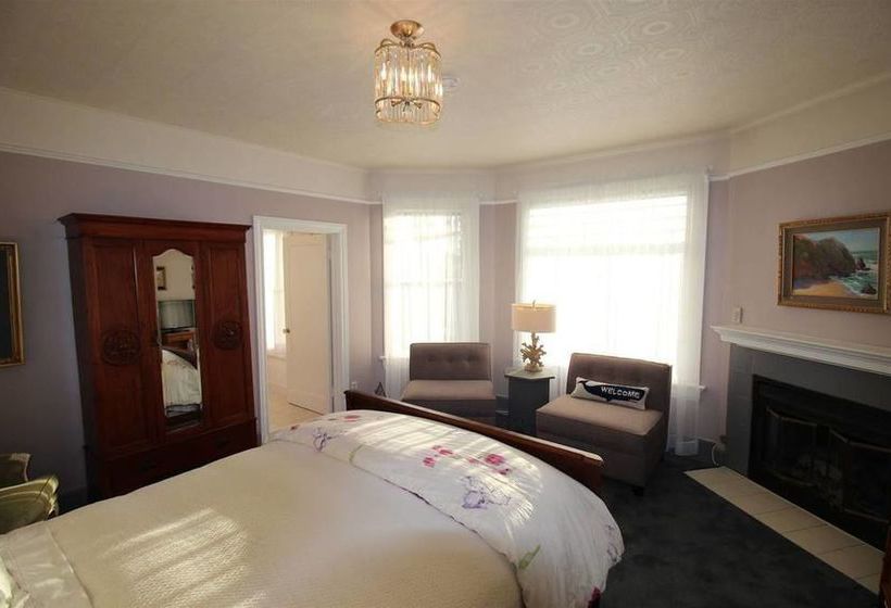 호텔 Old Thyme Inn