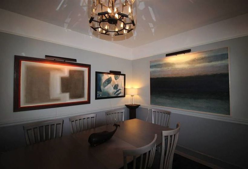 호텔 Old Thyme Inn