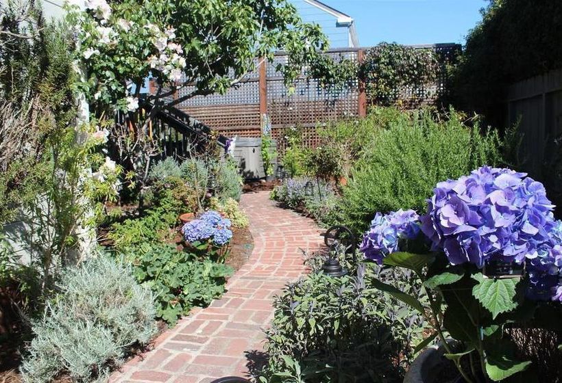 호텔 Old Thyme Inn