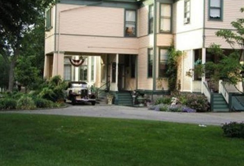 هتل The Oliver Inn