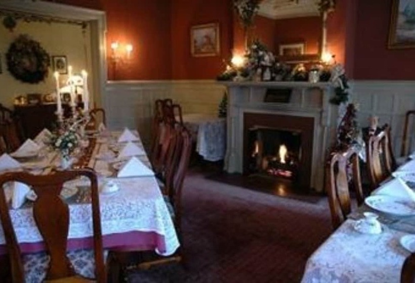 هتل The Oliver Inn