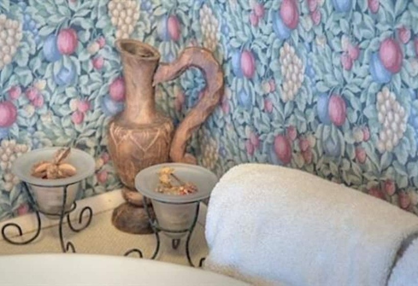 هتل The Oliver Inn