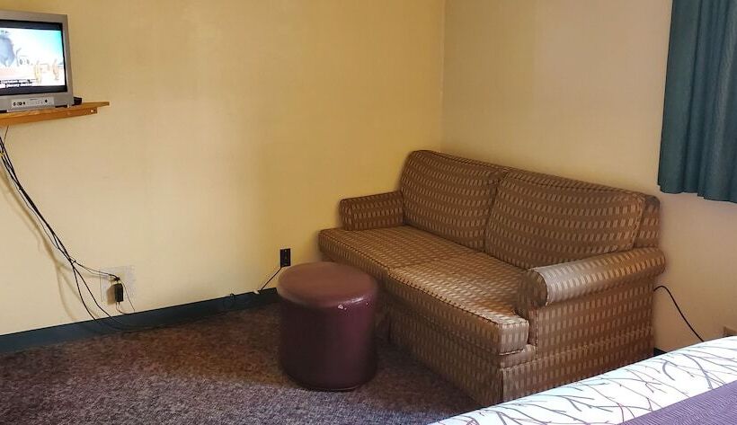 Отель Olympic Inn & Suites