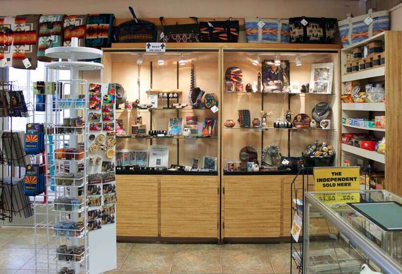 Отель Quality Inn Navajo Nation Capital