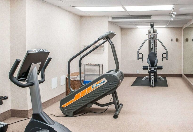 Отель Quality Inn Navajo Nation Capital