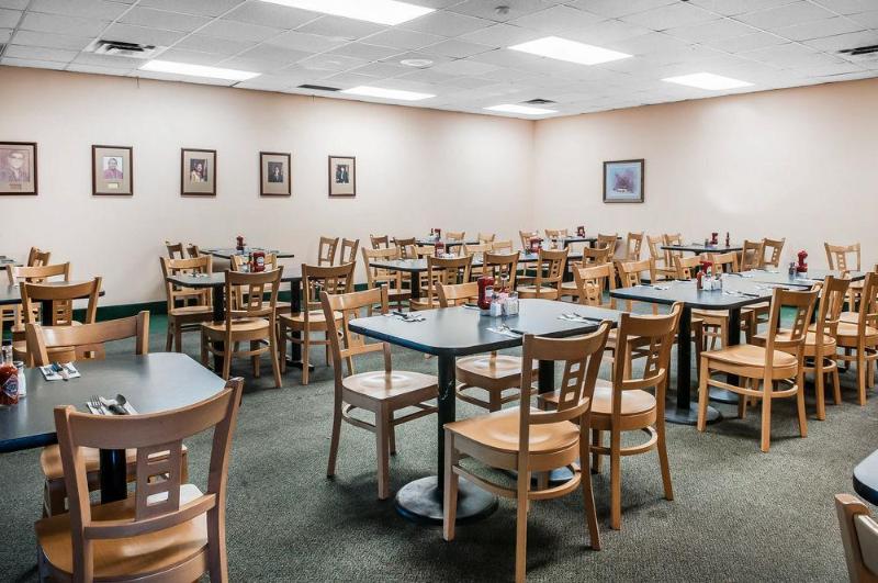 Отель Quality Inn Navajo Nation Capital