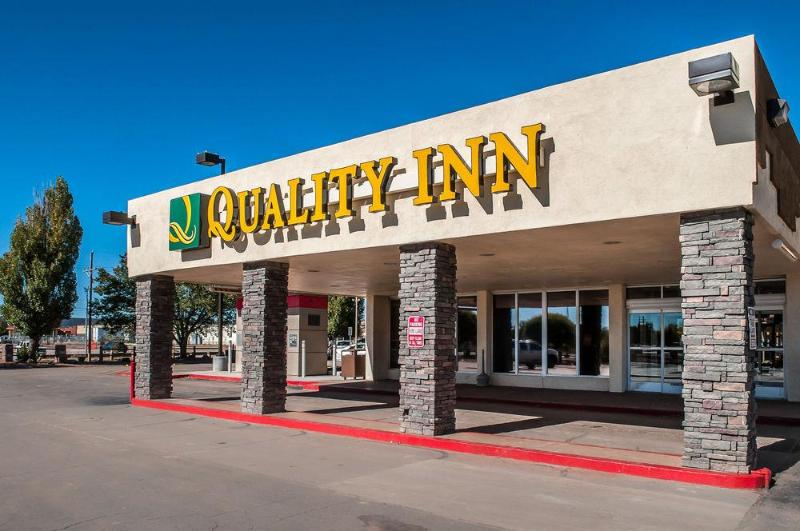Отель Quality Inn Navajo Nation Capital
