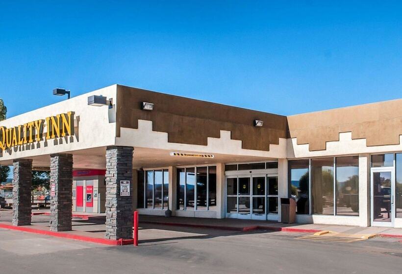 Отель Quality Inn Navajo Nation Capital