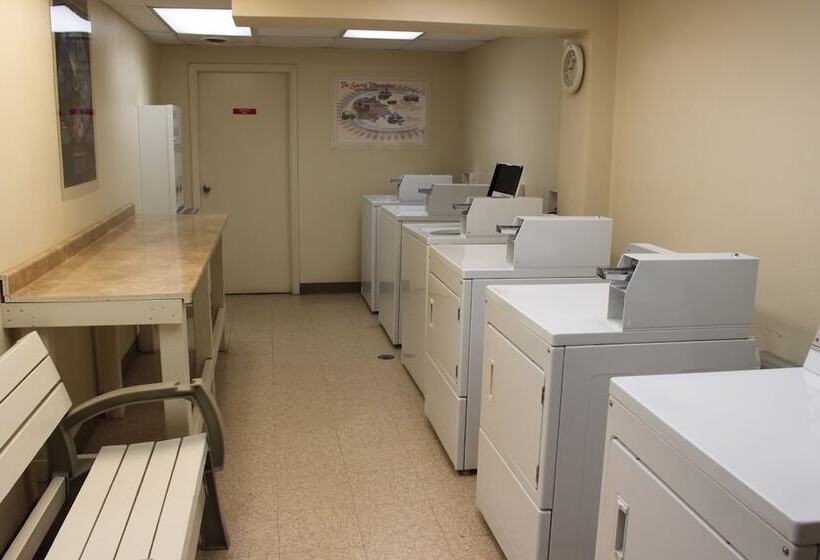 Отель Quality Inn Navajo Nation Capital