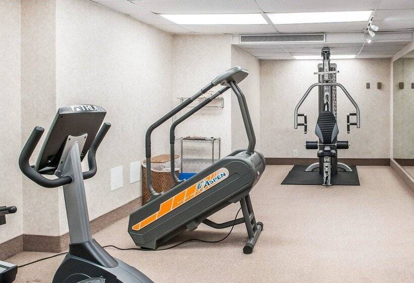 Отель Quality Inn Navajo Nation Capital