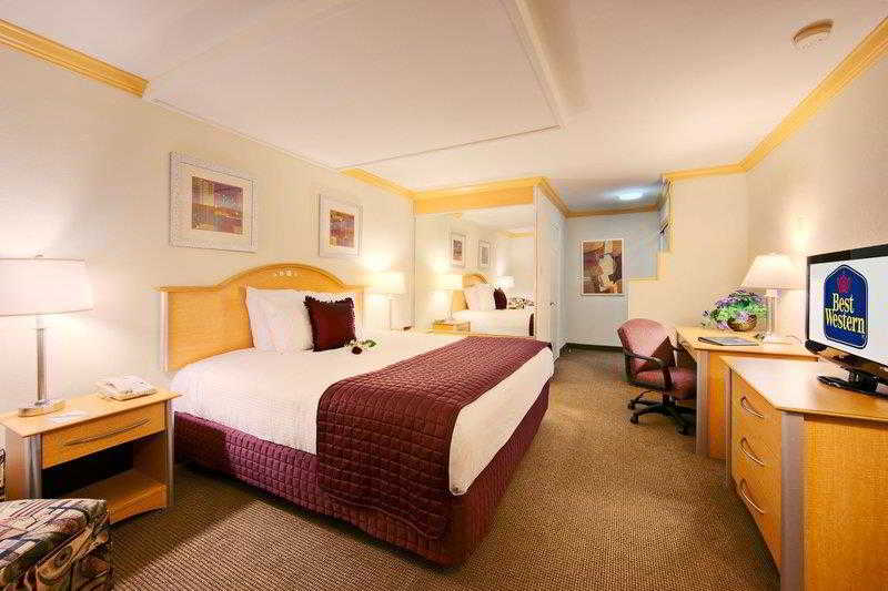 فندق Ramada Fort Lauderdale Oakland Park