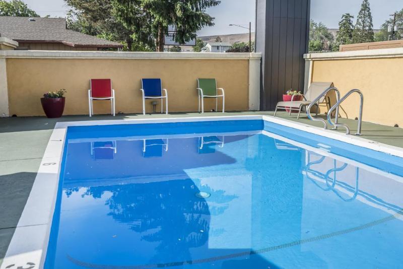 Отель Red Lion Inn & Suites Yakima