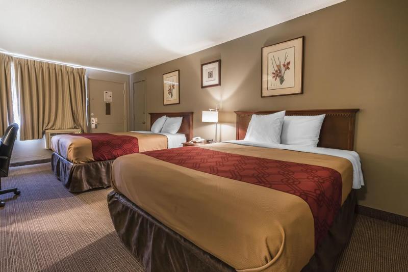 Отель Red Lion Inn & Suites Yakima