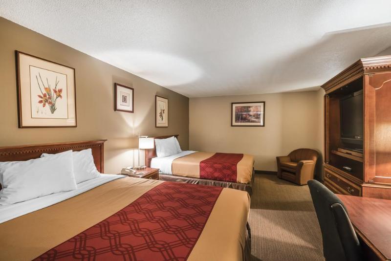 Отель Red Lion Inn & Suites Yakima