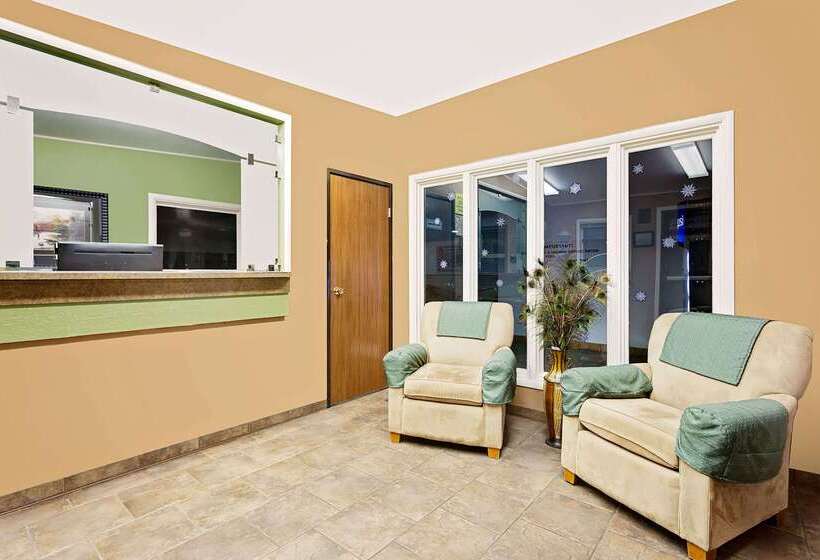 فندق Super 8 By Wyndham Cut Bank