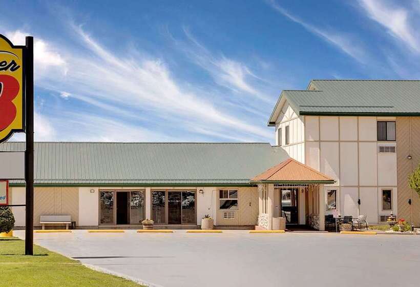 فندق Super 8 By Wyndham Cut Bank