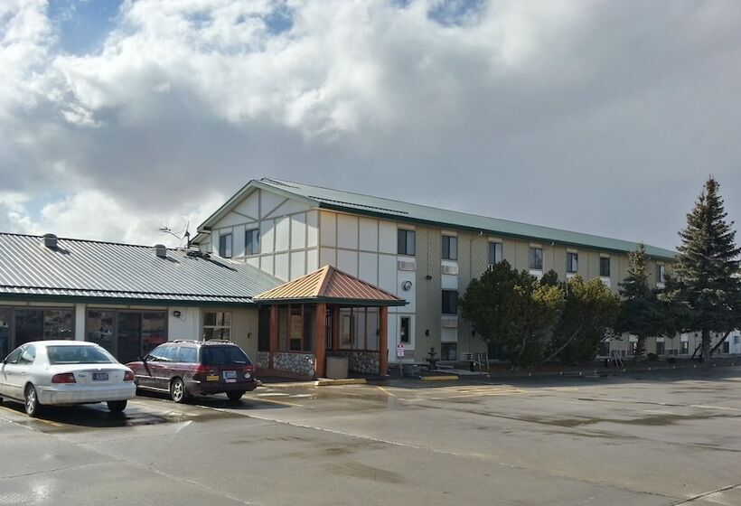 فندق Super 8 By Wyndham Cut Bank