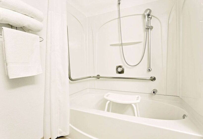 فندق Super 8 By Wyndham Cut Bank