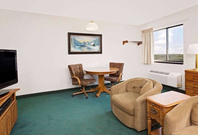 فندق Super 8 By Wyndham Cut Bank