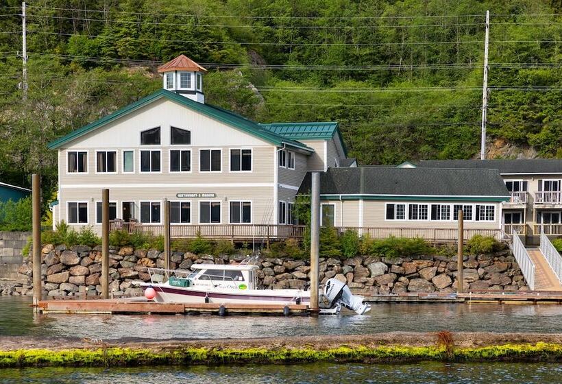 בית מלון כפרי The Ketch Inn