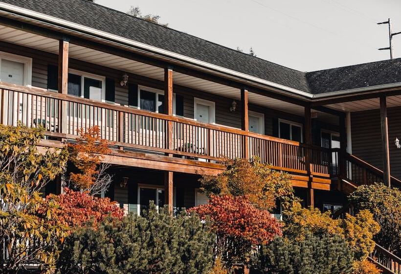 בית מלון כפרי The Ketch Inn