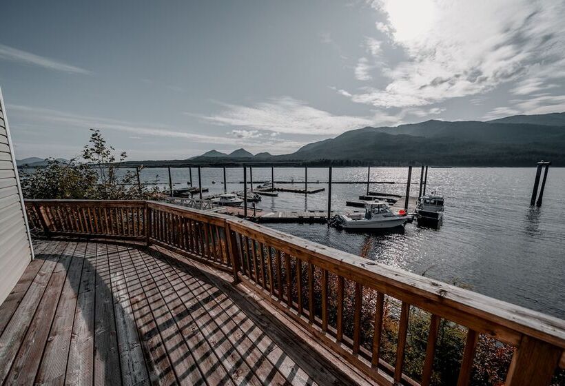 בית מלון כפרי The Ketch Inn