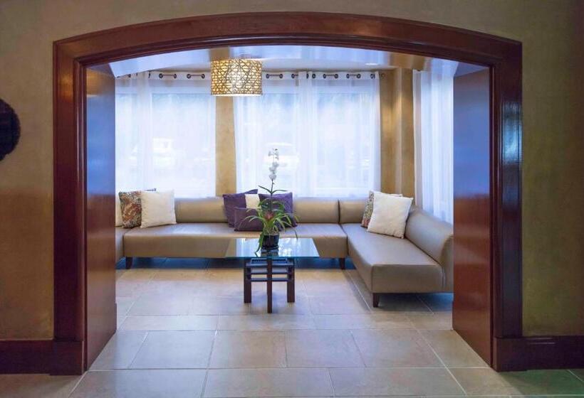 فندق The Mutiny Luxury Suites