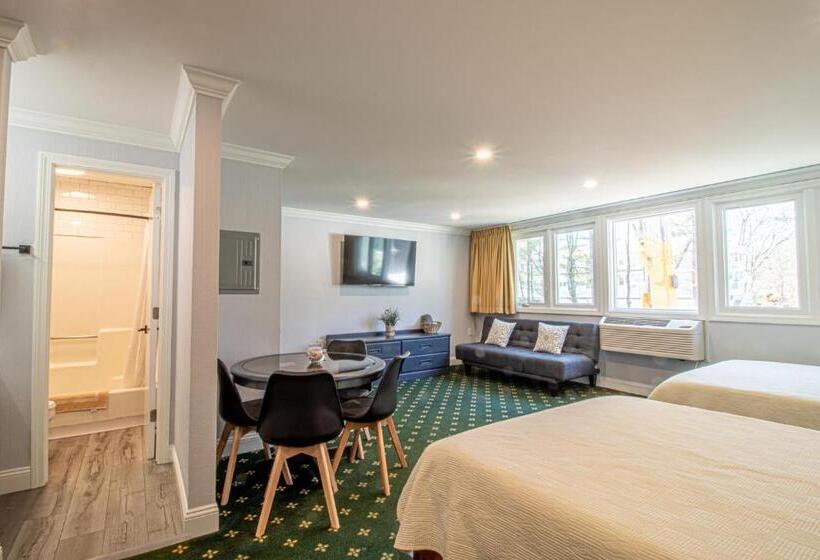 Отель The Niantic Inn