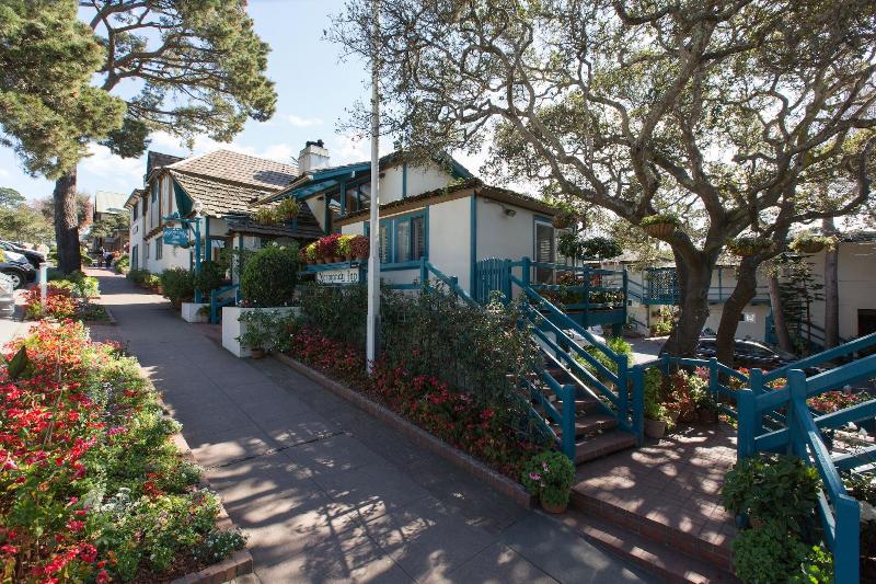 Отель Normandy Inn