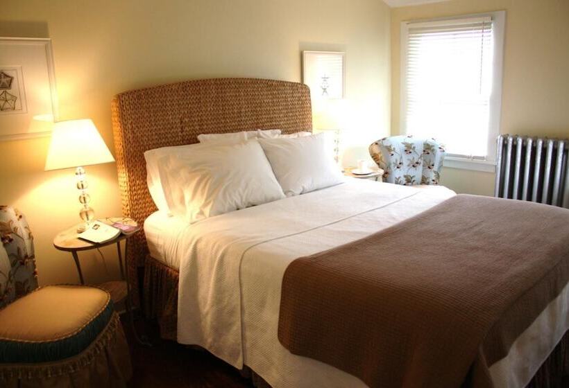 فندق The Oak Bluffs Inn