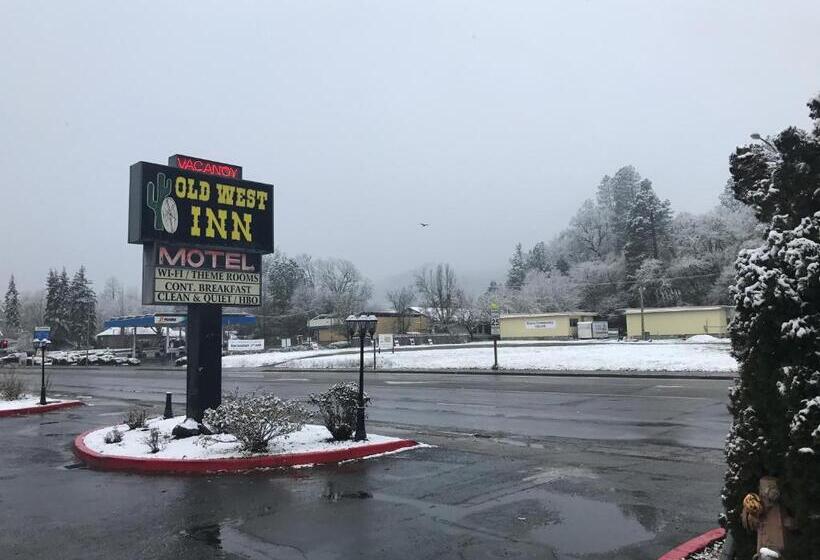 ホテル The Old West Inn